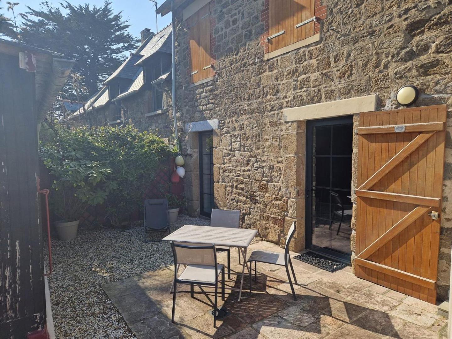 Minihic - Belle Maison 3 Chambres- Proche Mer Saint-Malo Exterior photo